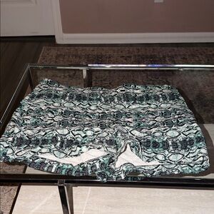 New York & Company High Waist Patterned Shorts - Green and Black